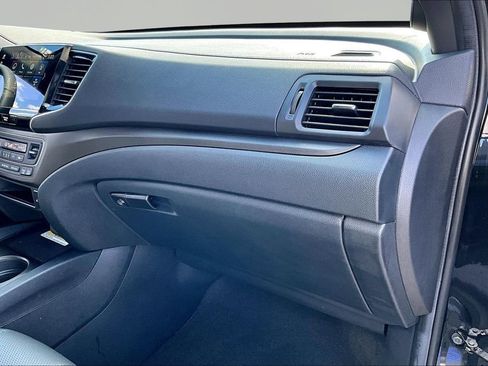 Used 2022 Honda Pilot TrailSport image 21