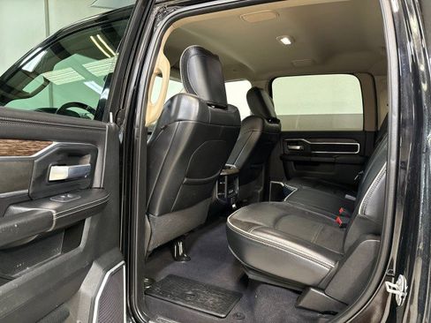 Used 2020 RAM 3500 Laramie image 34