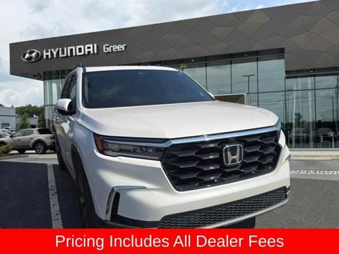 Used 2025 Honda Pilot Elite image 1