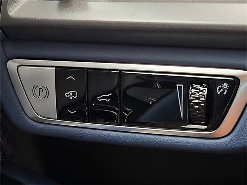 New 2026 Cadillac Vistiq Premium Luxury w/ LPO, Floor Liner Package image 26