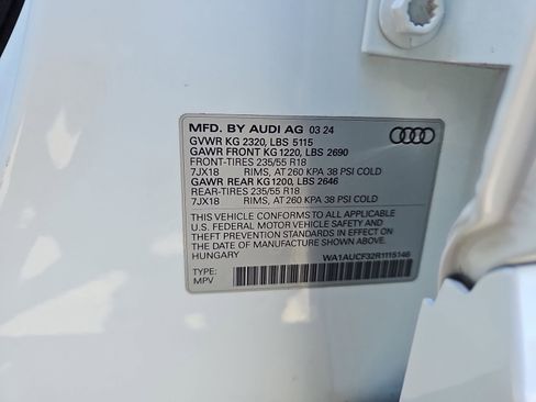 Used 2024 Audi Q3 2.0T Premium w/ Convenience Package AWD/4WD image 9
