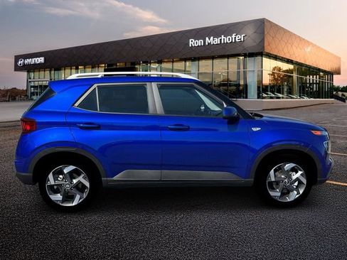 New 2026 Hyundai Venue SEL image 9