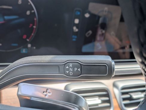 Certified 2026 Mercedes-Benz GLE 350 4MATIC image 25