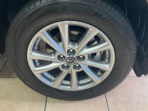 Used 2025 MAZDA CX-5 AWD 2.5 S w/ Preferred Package image 32