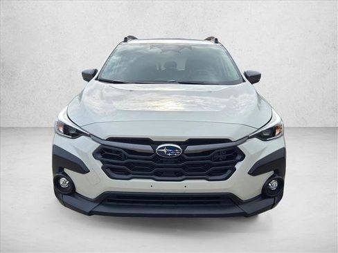 Used 2025 Subaru Crosstrek 2.0i Premium AWD/4WD image 2