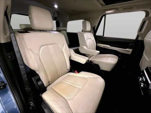 Used 2019 Ford Expedition Platinum AWD/4WD image 27
