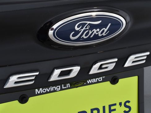 Used 2024 Ford Edge SEL w/ Convenience Package image 23