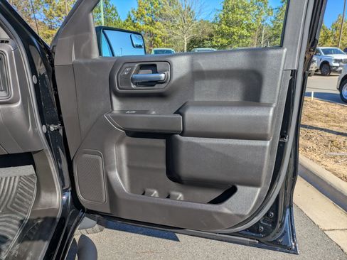 Used 2025 Chevrolet Silverado 1500 Custom Trail Boss w/ Turbomax Blackout Package image 40