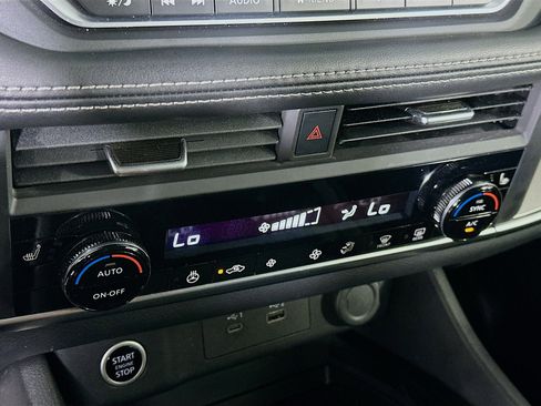 Used 2023 Nissan Rogue SV w/ SV Premium B Package FWD image 22