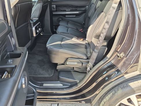 Used 2020 Ford Expedition Platinum RWD image 17