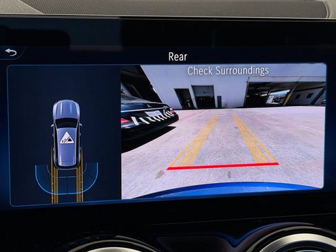 Certified 2024 Mercedes-Benz GLB 250 4MATIC image 6