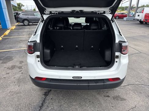 Used 2023 Jeep Compass Limited AWD/4WD image 6