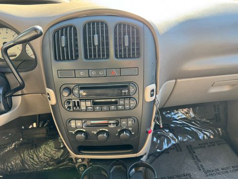 Used 2002 Dodge Grand Caravan Sport image 18