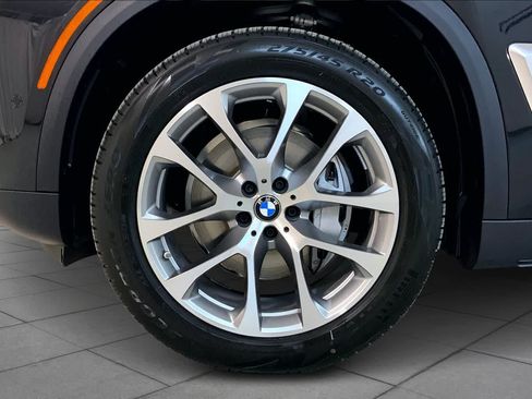 Used 2026 BMW X5 xDrive40i AWD/4WD image 11
