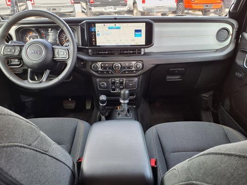 Used 2024 Jeep Wrangler Sport S image 17