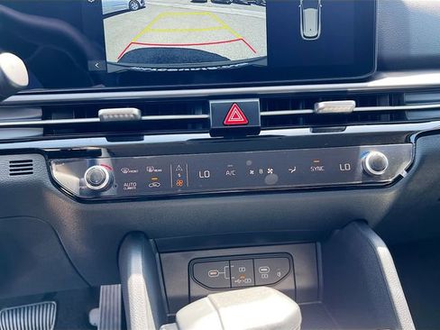 New 2026 Kia Sportage EX image 15