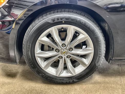 Used 2025 Chevrolet Malibu LT FWD image 30