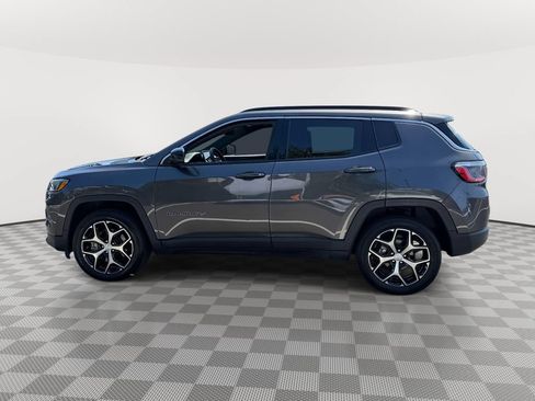 Certified 2024 Jeep Compass Latitude AWD/4WD image 6
