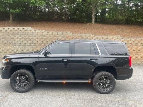 Used 2019 Chevrolet Tahoe LT AWD/4WD image 12