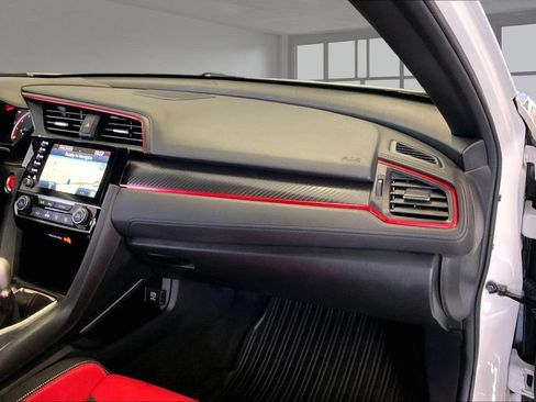 Used 2019 Honda Civic Type R image 23