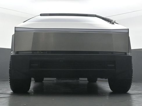 Used 2024 Tesla Cybertruck Cyberbeast AWD/4WD image 45
