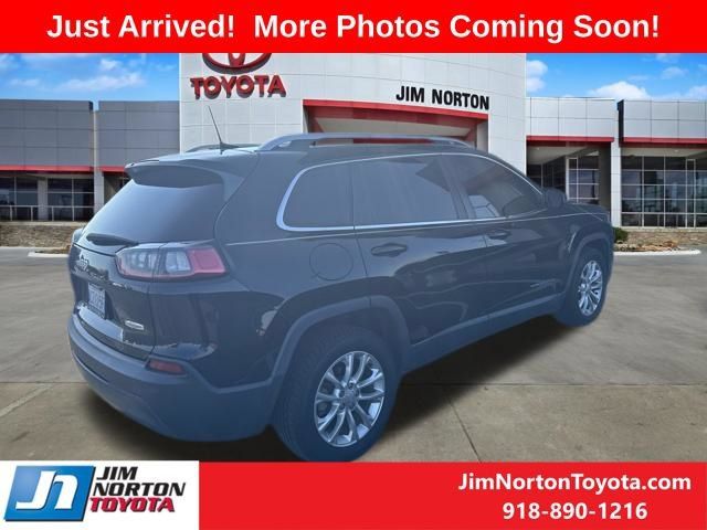 Used 2019 Jeep Cherokee Latitude w/ Popular Appearance Group FWD image 5