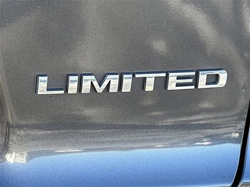 Certified 2020 Jeep Cherokee Limited image 9
