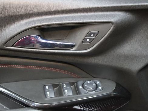 Used 2024 Chevrolet Trax RS w/ Sunroof Package FWD image 15