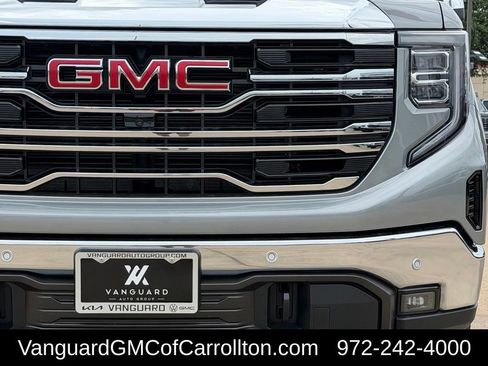 New 2026 GMC Sierra 1500 SLT AWD/4WD image 8