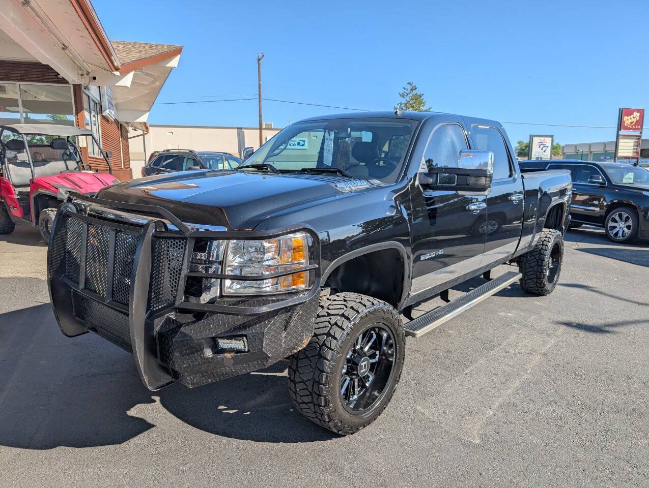 Used 2012 Chevrolet Silverado 2500 LTZ w/ LTZ Plus Package AWD/4WD image 3