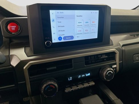 Used 2025 Toyota Tacoma TRD Off-Road image 26