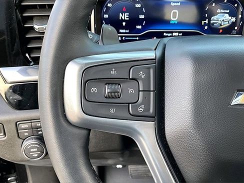 Used 2024 Chevrolet Silverado 1500 LT w/ Z71 Off-Road Package image 10