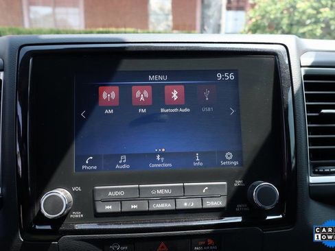 Used 2024 Nissan Frontier SL w/ Technology Package image 21