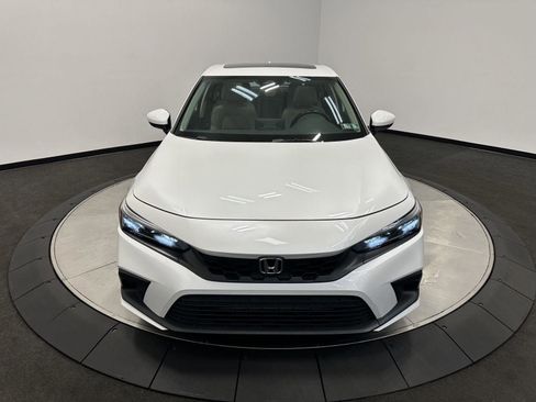 Certified 2024 Honda Civic EX-L image 3