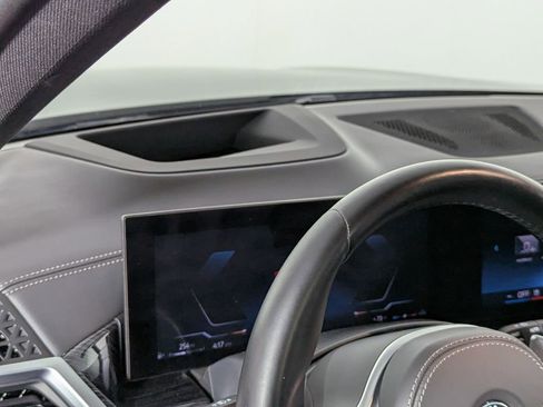 Used 2024 BMW X5 xDrive40i w/ M Sport Package image 17