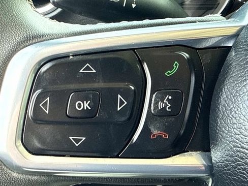 Used 2023 Jeep Wrangler Unlimited Sahara AWD/4WD image 22