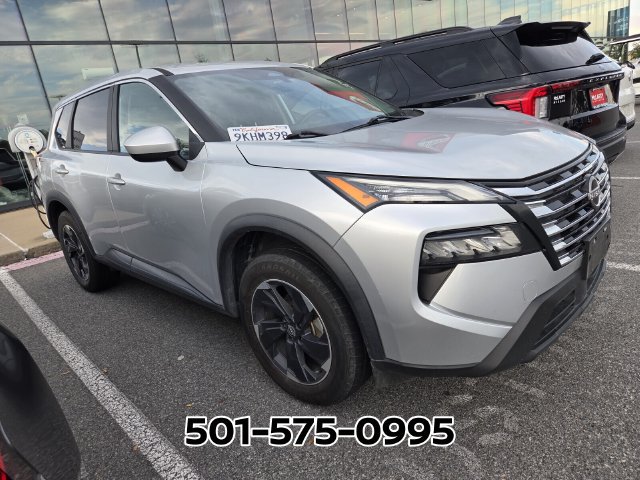 Used 2024 Nissan Rogue SV FWD image 3