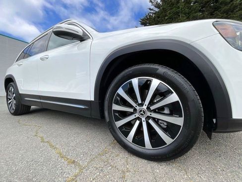 Used 2022 Mercedes-Benz GLB 250 4MATIC image 10