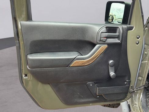 Used 2016 Jeep Wrangler Sport image 38