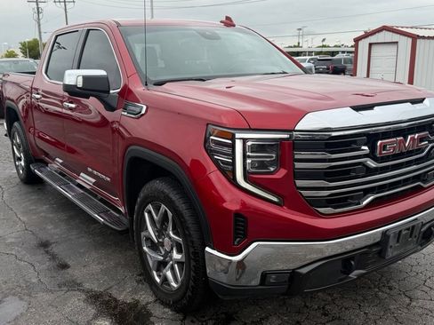 Used 2023 GMC Sierra 1500 SLT AWD/4WD image 3