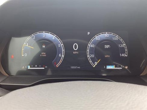 Certified 2024 Jeep Grand Cherokee Limited AWD/4WD image 17