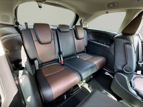 Used 2025 Honda Odyssey Elite image 20