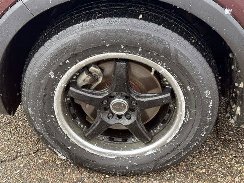 Used 2017 Kia Sorento LX image 9