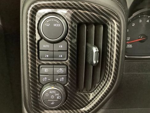 Used 2020 Chevrolet Silverado 1500 RST AWD/4WD image 16