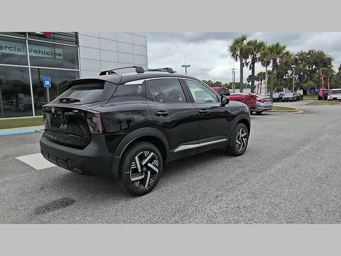 New 2026 Nissan Kicks SV FWD image 33