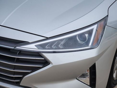 Used 2020 Hyundai Elantra SEL w/ Cargo Package (C1) image 9