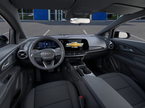 New 2026 Chevrolet Equinox EV LT image 39