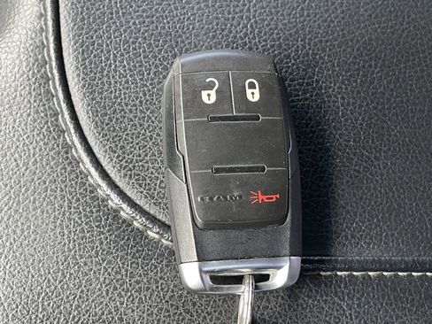 Used 2022 RAM 2500 Tradesman w/ Chrome Appearance Group image 27