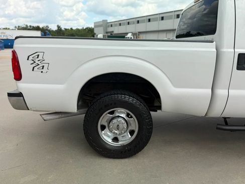 Used 2015 Ford F250 XL w/ Power Equipment Group AWD/4WD image 7