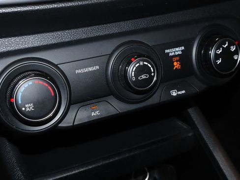 Used 2023 Kia Forte LXS w/ LXS Technology Package FWD image 30